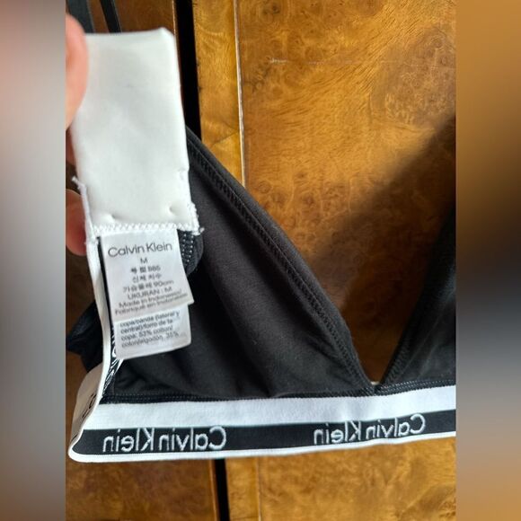 Calvin Klein bralette - Picture 4 of 5